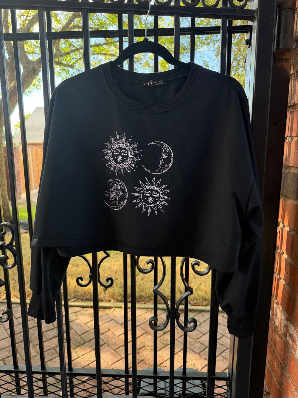 SHEIN Black Cropped Celestial Sweatshirt - Size Medium